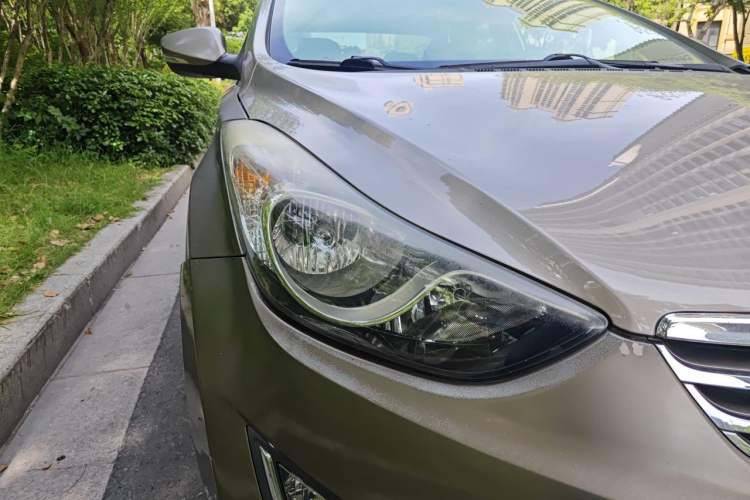 Used Hyundai Elantra (5th Generation / Langdong) 2013 1.6L Automatic Luxury Model Right Front Headlight