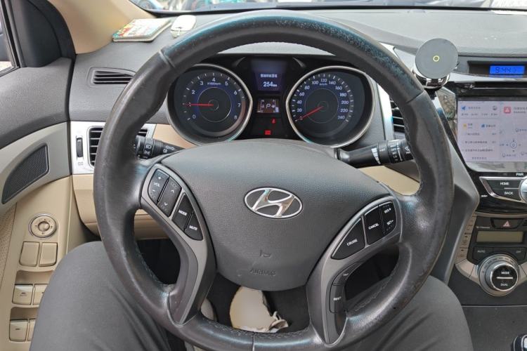 Used Hyundai Elantra (5th Generation / Langdong) 2013 1.6L Automatic Luxury Model Steering Wheel