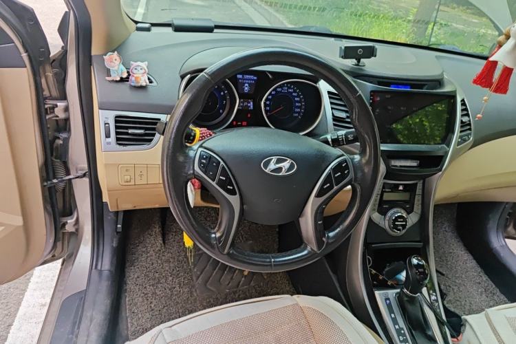 Used Hyundai Elantra (5th Generation / Langdong) 2013 1.6L Automatic Luxury Model Steering Wheel