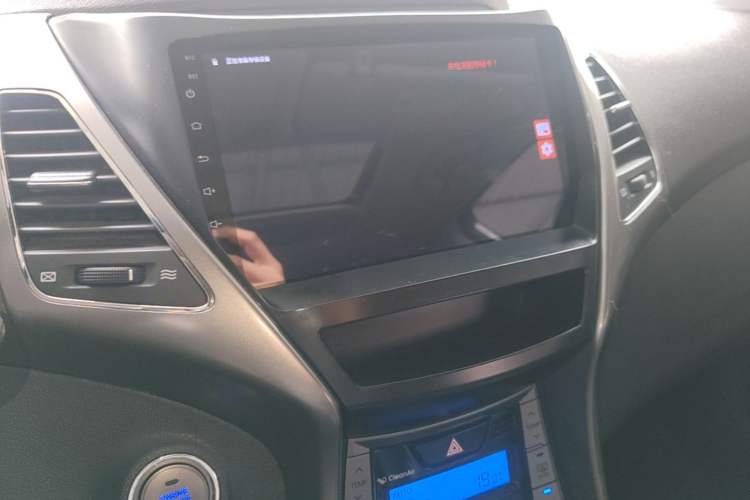 Used Hyundai Elantra (5th Generation / Langdong) 2013 1.6L Automatic Luxury Model Audio And AC Panel