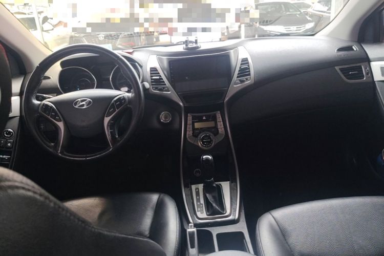Used Hyundai Elantra (5th Generation / Langdong) 2013 1.6L Automatic Luxury Model Center Console