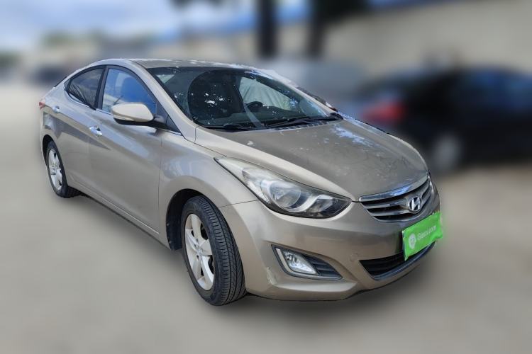 Used Hyundai Elantra (5th Generation / Langdong) 2013 1.6L Automatic Leading Model Front Right 45 Deg