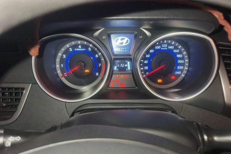 Used Hyundai Elantra (5th Generation / Langdong) 2013 1.6L Automatic Leading Model Instrument Cluster