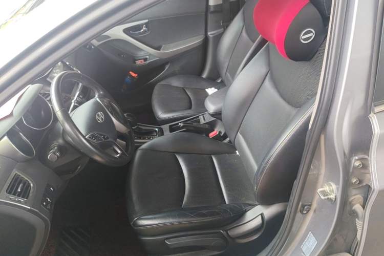 Used Hyundai Elantra (5th Generation / Langdong) 2013 1.6L Automatic Luxury Model Left Front Seat
