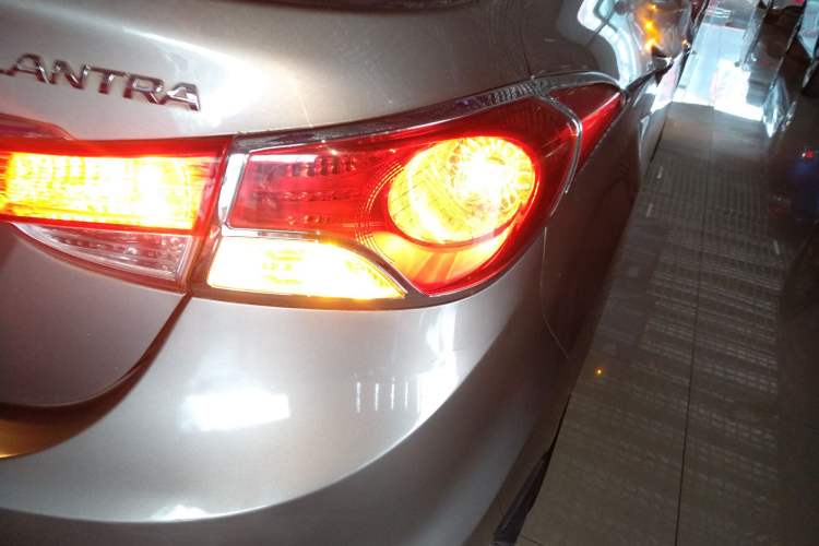 Used Hyundai Elantra (5th Generation / Langdong) 2013 1.6L Automatic Luxury Model Right Rear Taillight