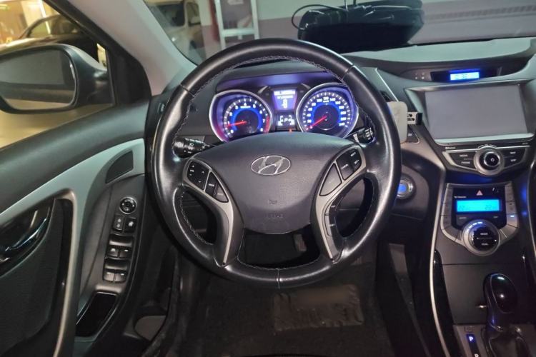 Used Hyundai Elantra (5th Generation / Langdong) 2013 1.6L Automatic Luxury Model Steering Wheel