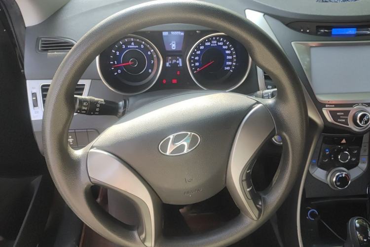 Used Hyundai Elantra (5th Generation / Langdong) 2013 1.6L Automatic Leading Model Steering Wheel