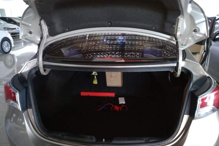 Used Hyundai Elantra (5th Generation / Langdong) 2013 1.6L Automatic Luxury Model Trunk