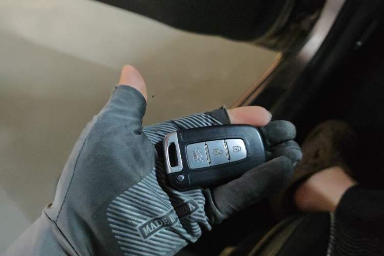 Used Hyundai Elantra (5th Generation / Langdong) 2013 1.6L Automatic Luxury Model Vehicle Key