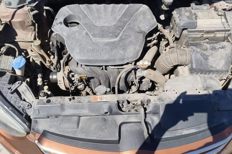 Used Hyundai Elantra (5th Generation / Langdong) 2013 1.6L Automatic Luxury Model Engine Bay