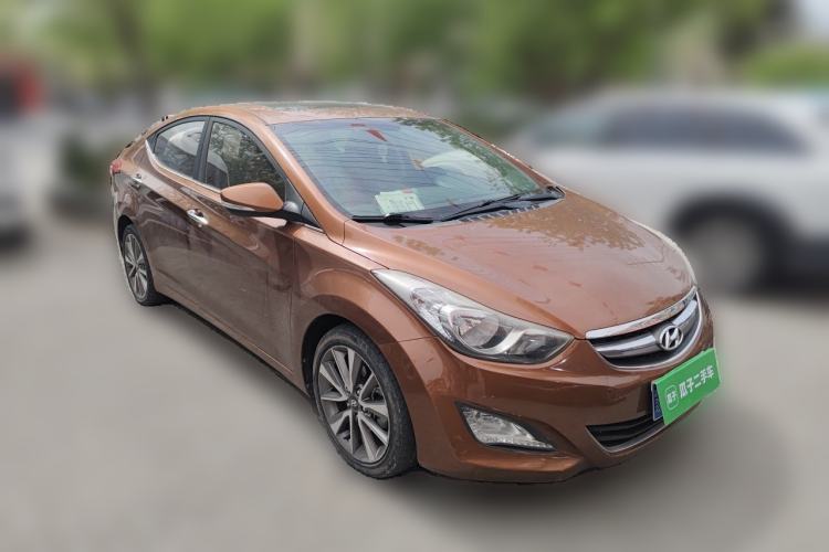 Used Hyundai Elantra (5th Generation / Langdong) 2013 1.6L Automatic Leading Model Front Right 45 Deg