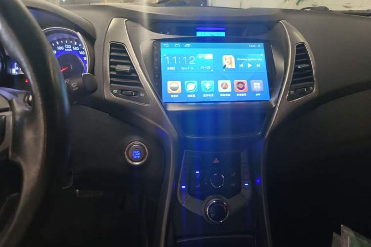 Used Hyundai Elantra (5th Generation / Langdong) 2013 1.6L Automatic Leading Model Audio And AC Panel