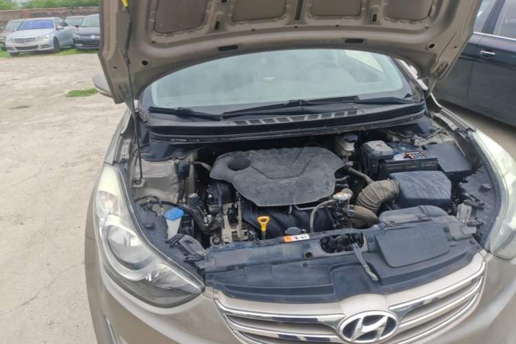 Used Hyundai Elantra (5th Generation / Langdong) 2013 1.6L Automatic Leading Model Engine Bay Right