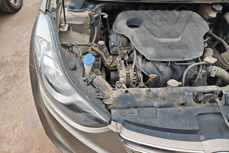 Used Hyundai Elantra (5th Generation / Langdong) 2013 1.6L Automatic Leading Model Engine Bay Right
