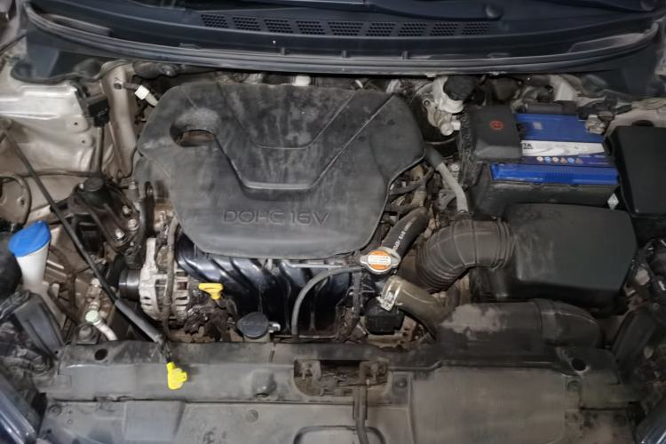 Used Hyundai Elantra (5th Generation / Langdong) 2013 1.6L Automatic Luxury Model Engine Bay