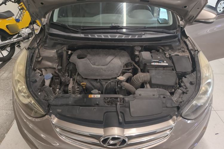 Used Hyundai Elantra (5th Generation / Langdong) 2013 1.6L Automatic Leading Model Engine Bay