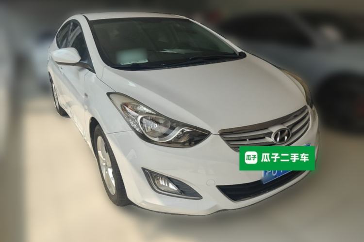 Used Hyundai Elantra (5th Generation / Langdong) 2013 1.6L Automatic Leading Model Front Right 45 Deg