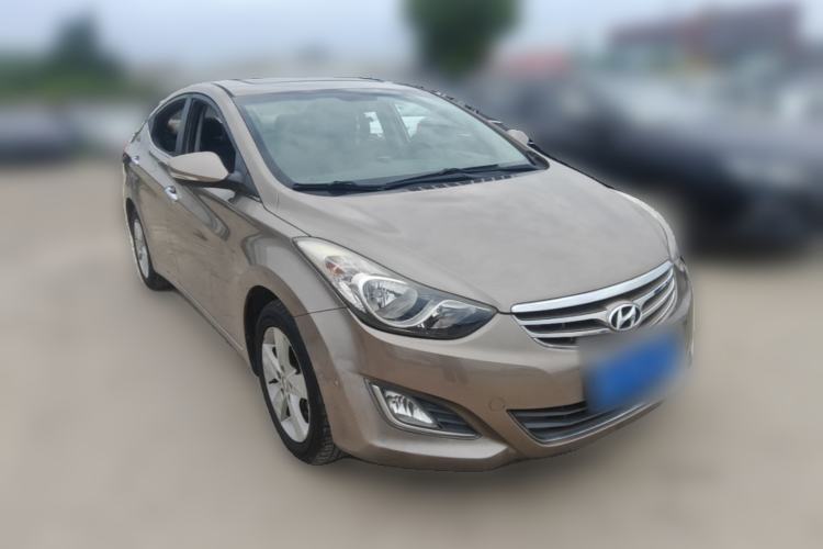 Used Hyundai Elantra (5th Generation / Langdong) 2013 1.6L Automatic Leading Model Front Right 45 Deg