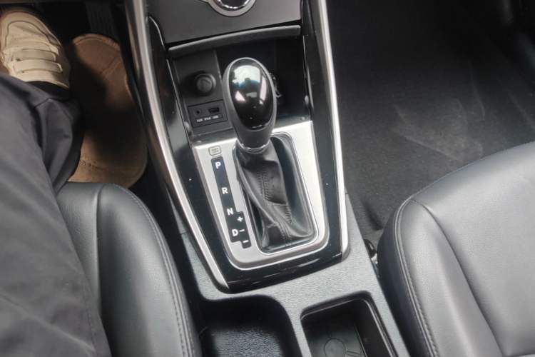 Used Hyundai Elantra (5th Generation / Langdong) 2013 1.6L Automatic Leading Model Gear Lever