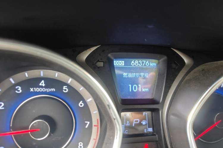 Used Hyundai Elantra (5th Generation / Langdong) 2013 1.6L Automatic Leading Model Odometer Close Up