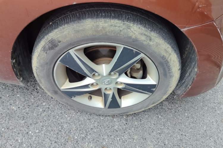 Used Hyundai Elantra (5th Generation / Langdong) 2013 1.6L Automatic Leading Model Right Front Wheel Hub