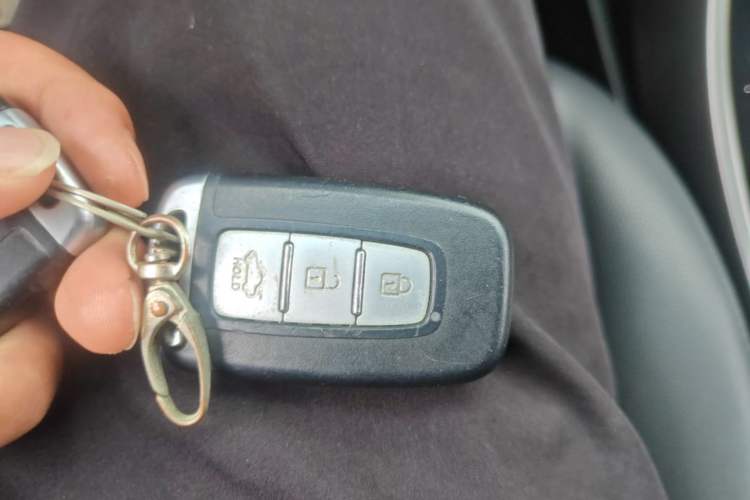 Used Hyundai Elantra (5th Generation / Langdong) 2013 1.6L Automatic Leading Model Vehicle Key
