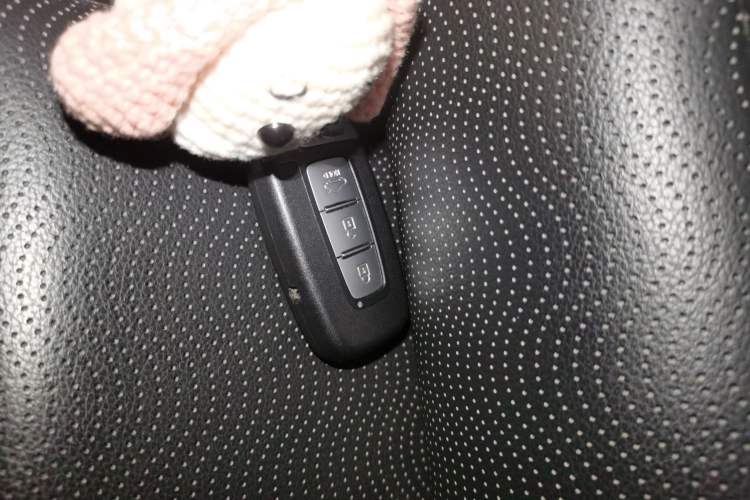 Used Hyundai Elantra (5th Generation / Langdong) 2013 1.6L Automatic Luxury Model Vehicle Key