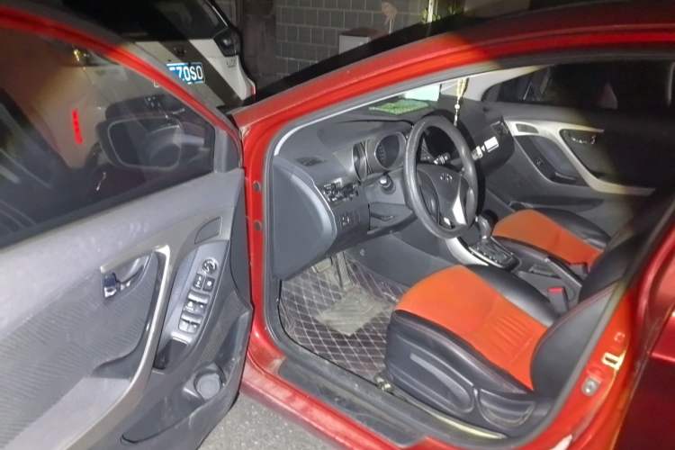 Used Hyundai Elantra (5th Generation / Langdong) 2013 1.6L Automatic Leading Model Driver Seat