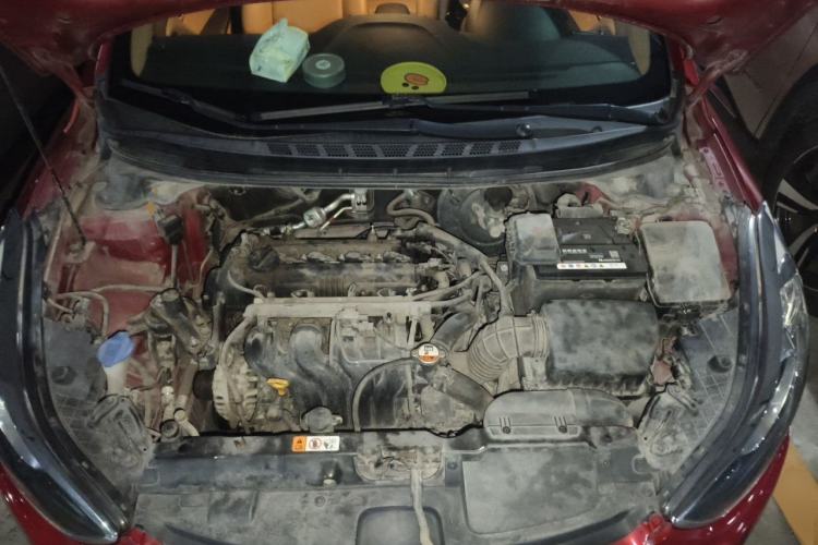 Used Hyundai Elantra (5th Generation / Langdong) 2013 1.6L Automatic Luxury Model Engine Bay