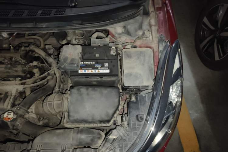 Used Hyundai Elantra (5th Generation / Langdong) 2013 1.6L Automatic Luxury Model Engine Bay Left