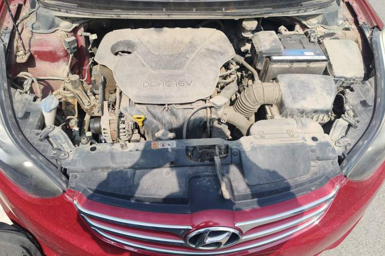 Used Hyundai Elantra (5th Generation / Langdong) 2013 1.6L Automatic Leading Model Engine Bay