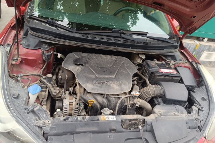 Used Hyundai Elantra (5th Generation / Langdong) 2013 1.6L Automatic Leading Model Engine Bay