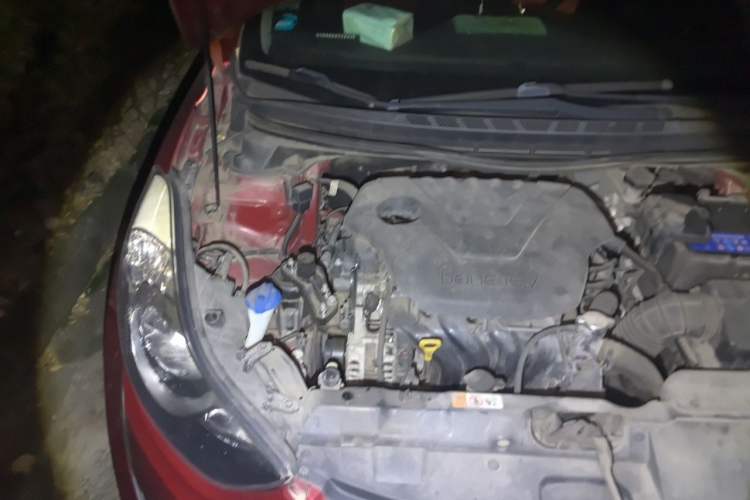 Used Hyundai Elantra (5th Generation / Langdong) 2013 1.6L Automatic Leading Model Engine Bay Right