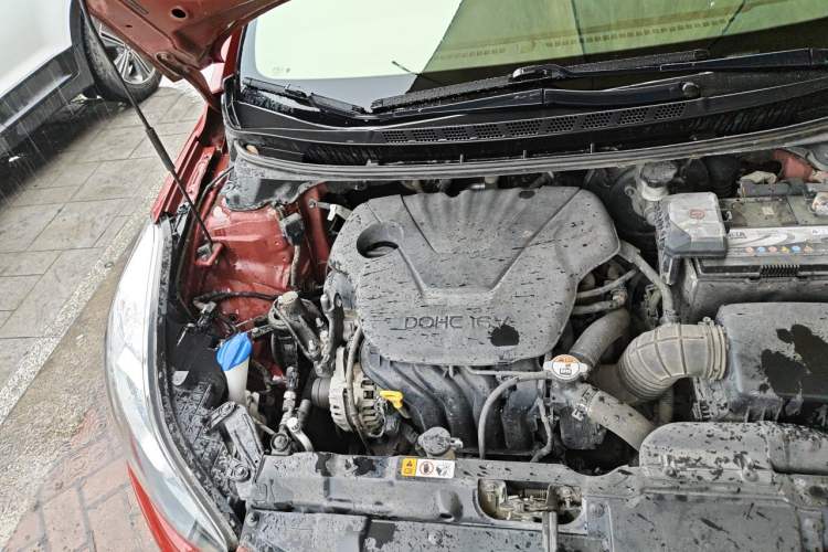 Used Hyundai Elantra (5th Generation / Langdong) 2013 1.6L Automatic Leading Model Engine Bay Right