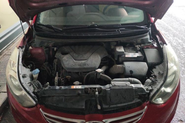 Used Hyundai Elantra (5th Generation / Langdong) 2013 1.6L Automatic Luxury Model Engine Bay
