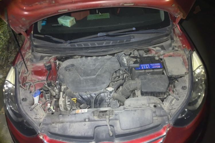 Used Hyundai Elantra (5th Generation / Langdong) 2013 1.6L Automatic Leading Model Engine Bay
