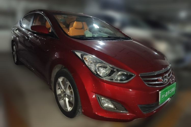 Used Hyundai Elantra (5th Generation / Langdong) 2013 1.6L Automatic Luxury Model Front Right 45 Deg