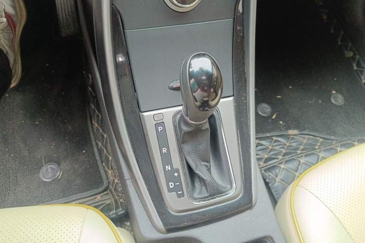 Used Hyundai Elantra (5th Generation / Langdong) 2013 1.6L Automatic Leading Model Gear Lever