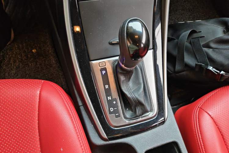 Used Hyundai Elantra (5th Generation / Langdong) 2013 1.6L Automatic Leading Model Gear Lever