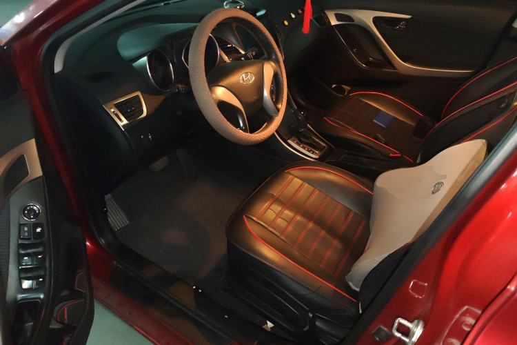 Used Hyundai Elantra (5th Generation / Langdong) 2013 1.6L Automatic Leading Model Interior 3