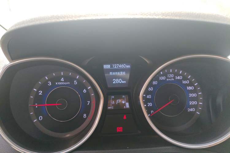 Used Hyundai Elantra (5th Generation / Langdong) 2013 1.6L Automatic Leading Model Odometer Close Up