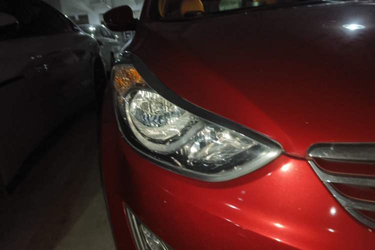 Used Hyundai Elantra (5th Generation / Langdong) 2013 1.6L Automatic Luxury Model Right Front Headlight