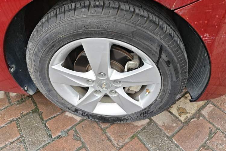 Used Hyundai Elantra (5th Generation / Langdong) 2013 1.6L Automatic Leading Model Right Front Wheel Hub