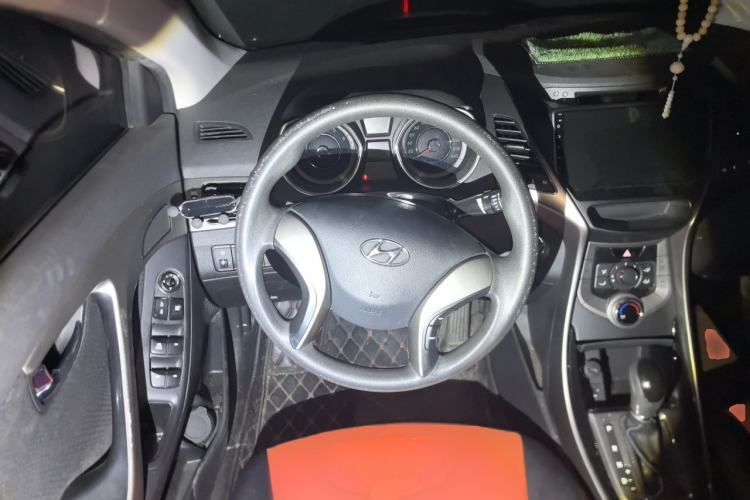 Used Hyundai Elantra (5th Generation / Langdong) 2013 1.6L Automatic Leading Model Steering Wheel