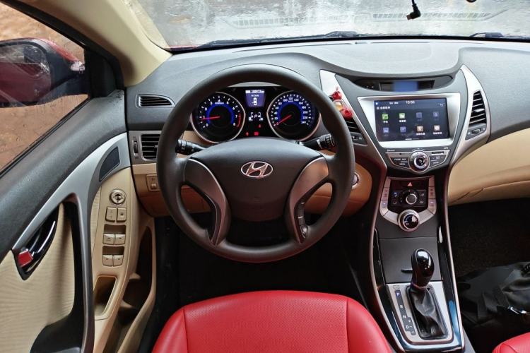 Used Hyundai Elantra (5th Generation / Langdong) 2013 1.6L Automatic Leading Model Steering Wheel
