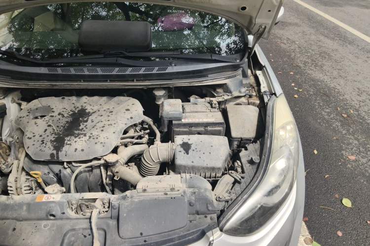 Used Hyundai Elantra (5th Generation / Langdong) 2013 1.6L Automatic Leading Model Engine Bay Left