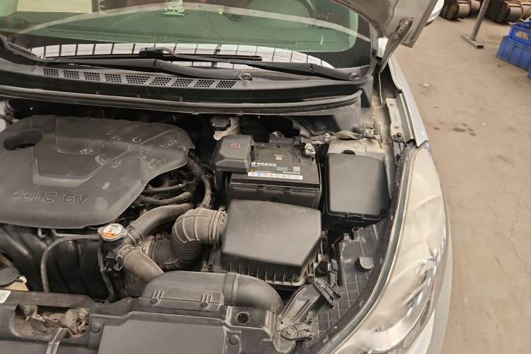 Used Hyundai Elantra (5th Generation / Langdong) 2013 1.6L Automatic Leading Model Engine Bay Left