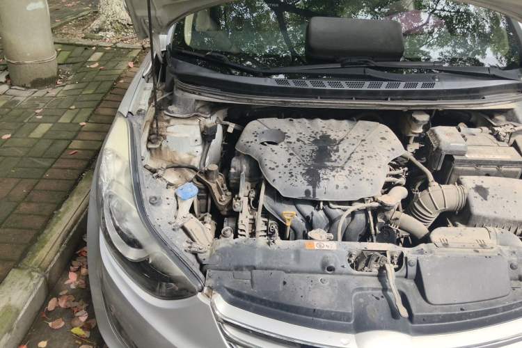 Used Hyundai Elantra (5th Generation / Langdong) 2013 1.6L Automatic Leading Model Engine Bay Right