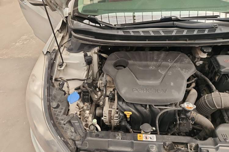 Used Hyundai Elantra (5th Generation / Langdong) 2013 1.6L Automatic Leading Model Engine Bay Right