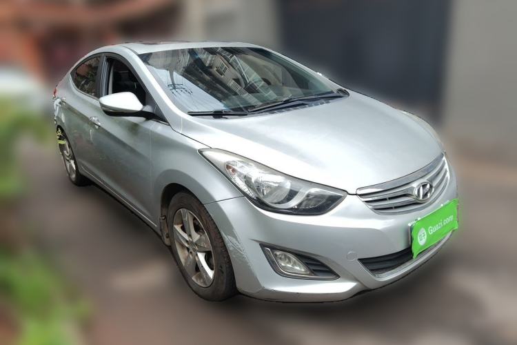 Used Hyundai Elantra (5th Generation / Langdong) 2013 1.6L Automatic Luxury Model Front Right 45 Deg